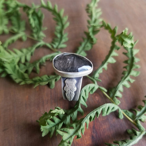 Rutile Quartz Raven Skull Ring Size 8