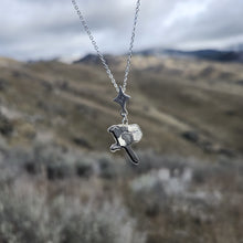 Magpie Star Necklace