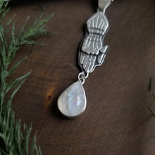 Gauntlet Necklace with Moonstone